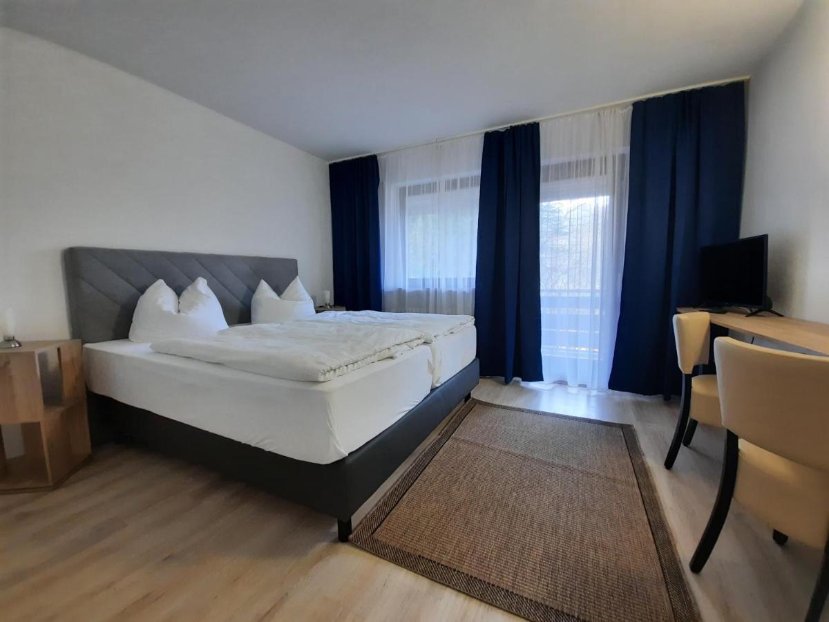 Hotel Pension Bluechersruh บาด แบร์เน็ค อิม ฟิชเทลเกอเบียร์เกอ ภายนอก รูปภาพ