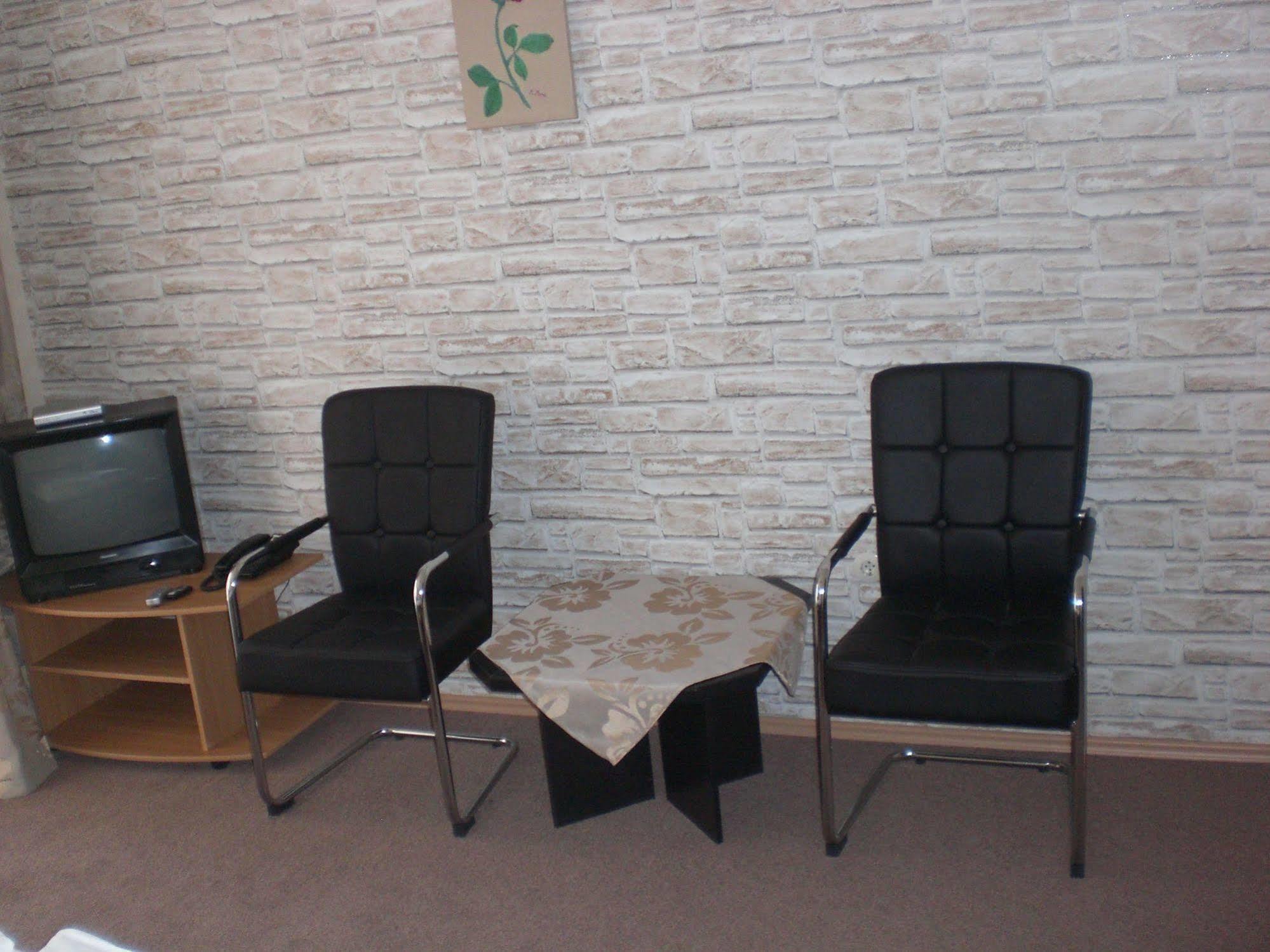 Hotel Pension Bluechersruh บาด แบร์เน็ค อิม ฟิชเทลเกอเบียร์เกอ ภายนอก รูปภาพ